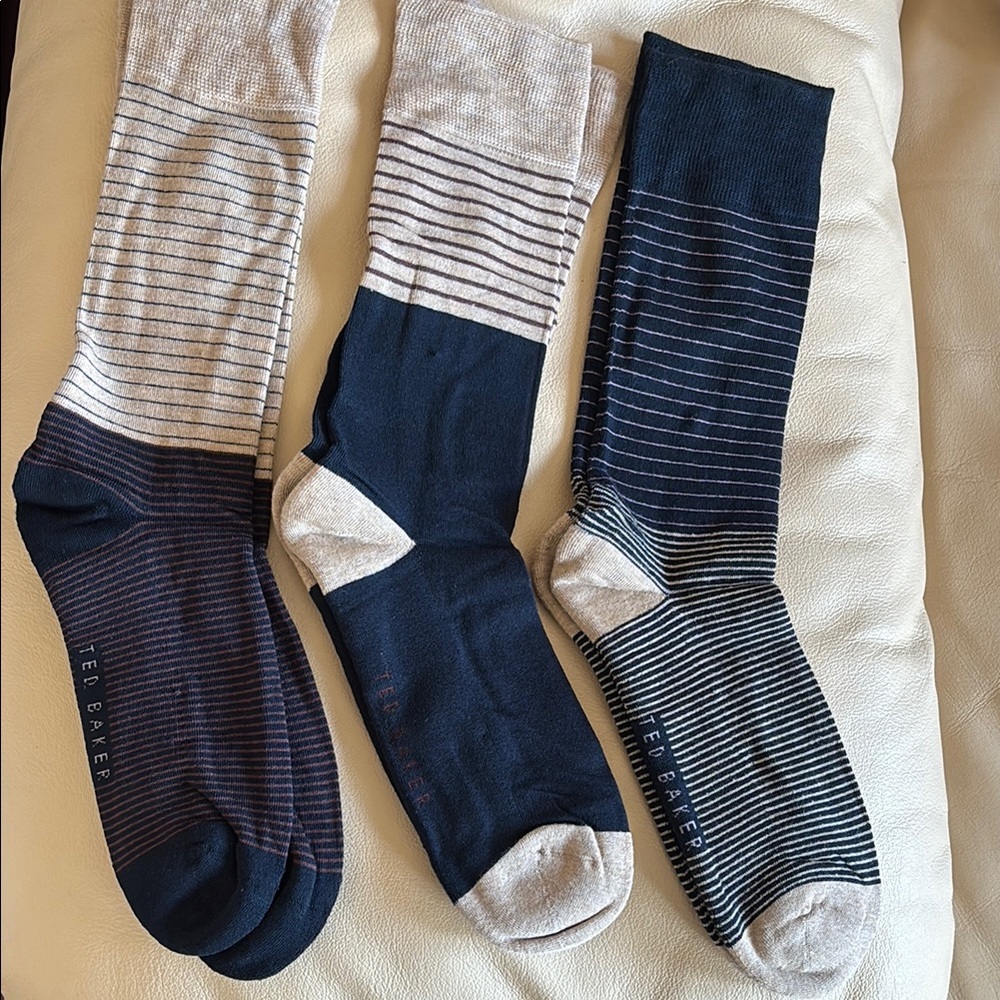 Ted Baker Men's Striped Socks - Navy and Beige